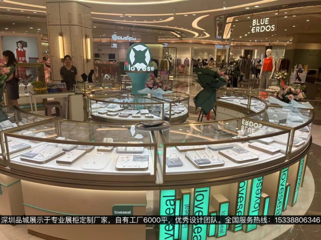 深圳品城展示珠宝店展柜设计，定制效果图3.jpg