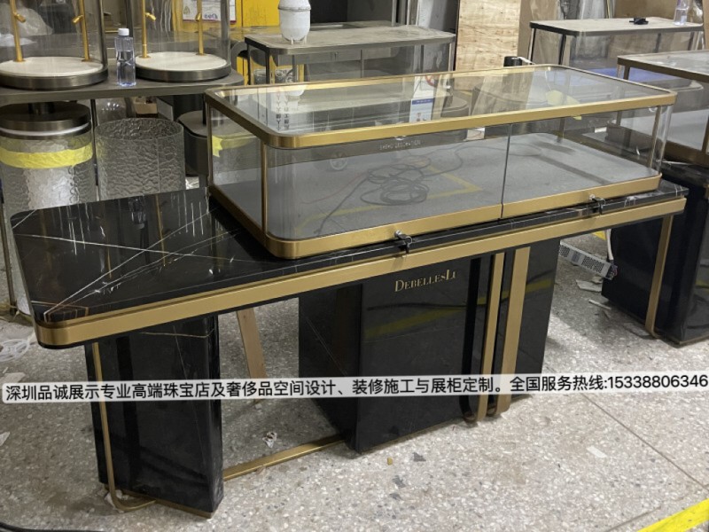 上海别墅改造会所展柜设计
